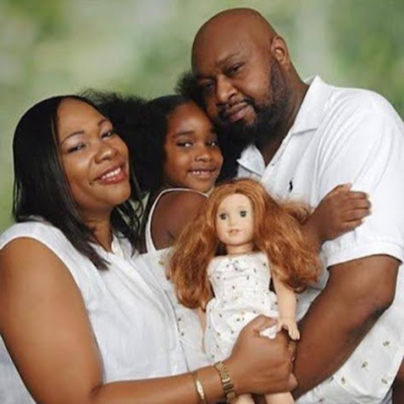 Meet your Posher, Lisa - Picture 1 of 1